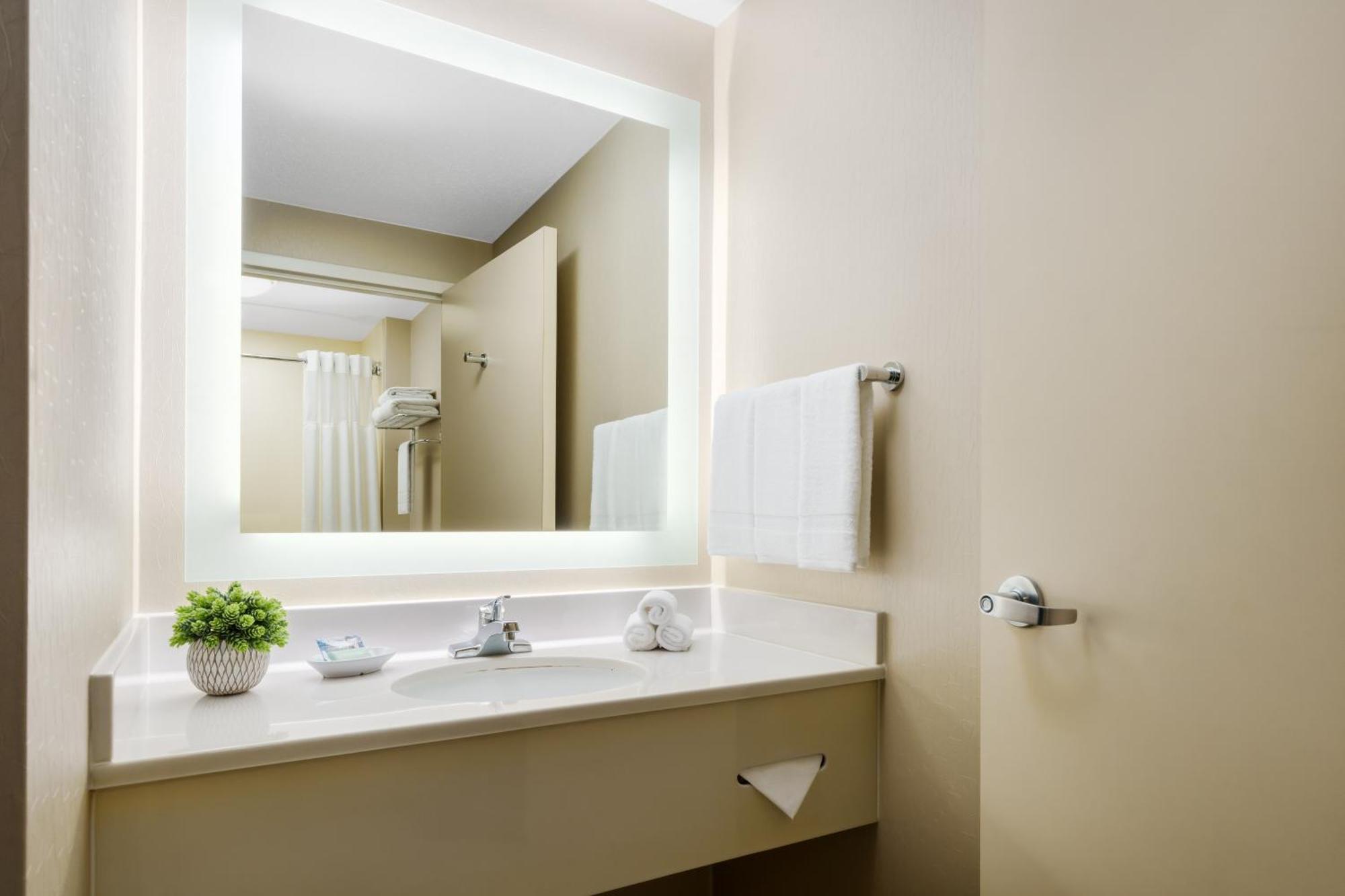 Springhill Suites Manchester-Boston Regional Airport Esterno foto