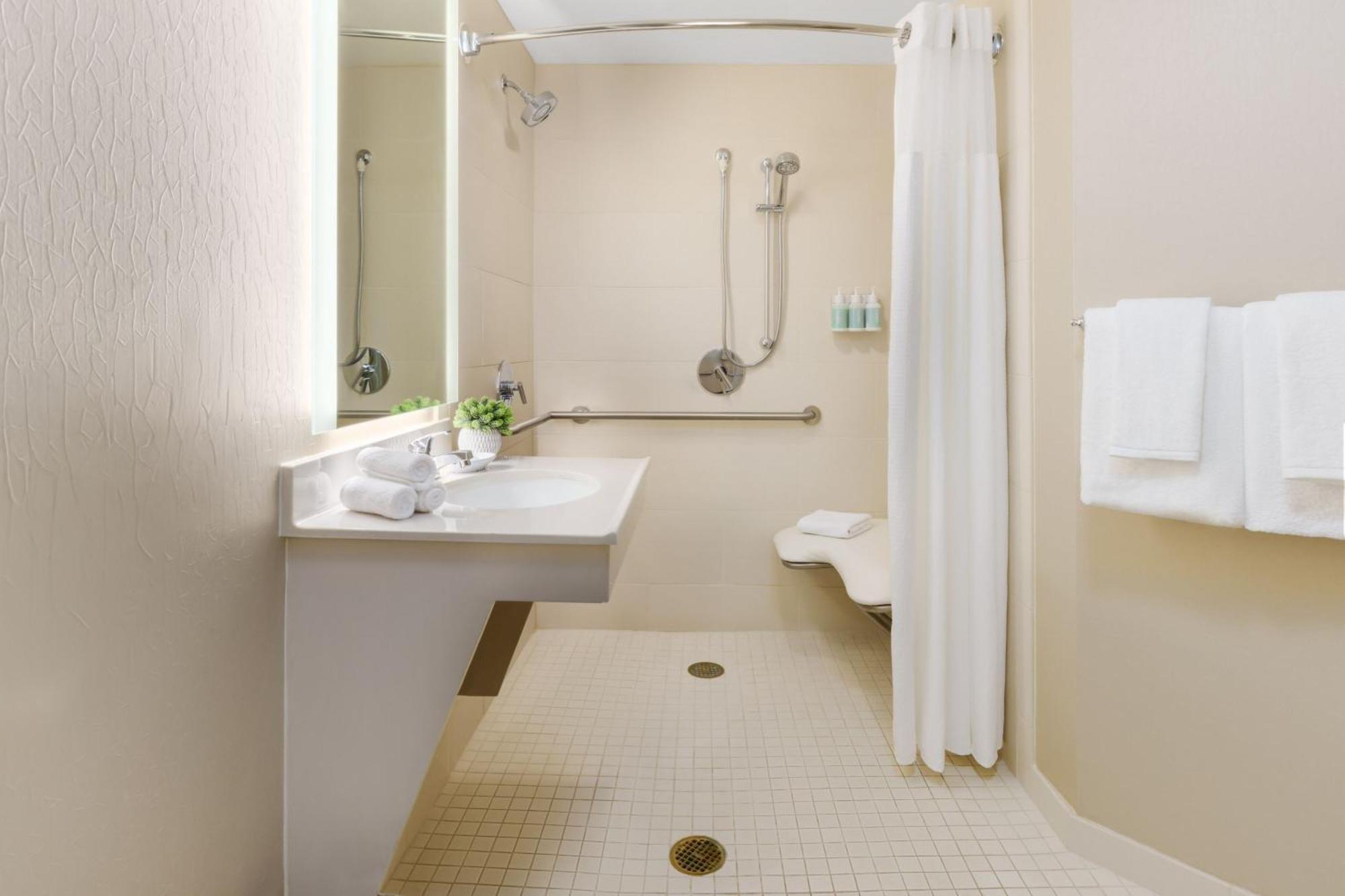 Springhill Suites Manchester-Boston Regional Airport Esterno foto