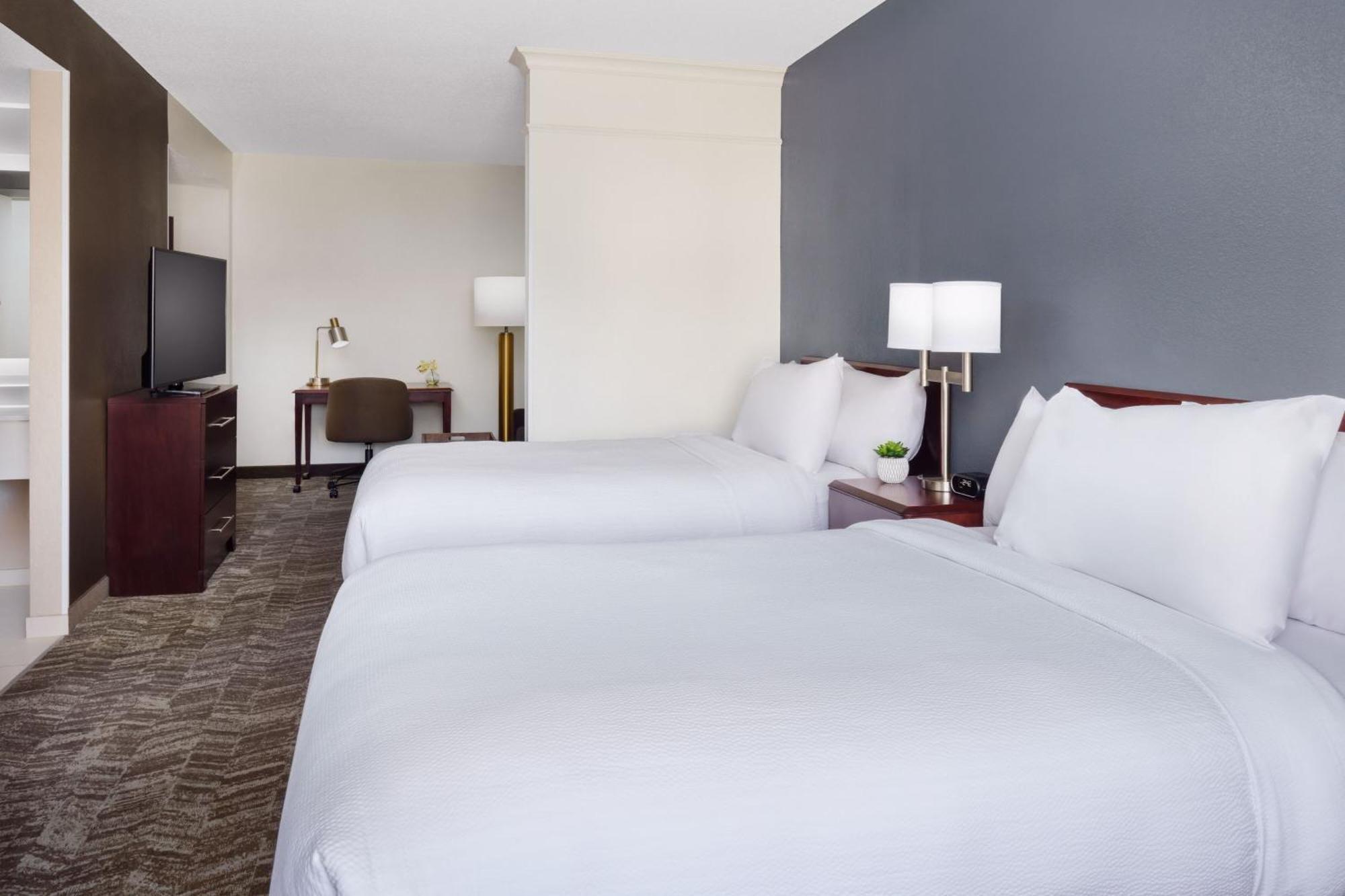Springhill Suites Manchester-Boston Regional Airport Esterno foto